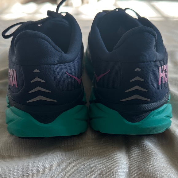 Hoka Clifton 8 Women's Athletic Shoes - Picture 8 of 8